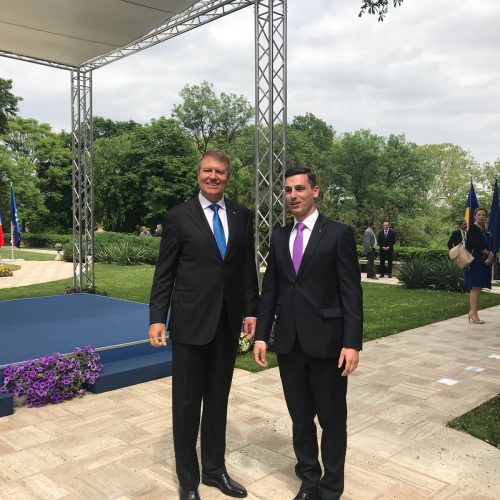 Președintele PNL MARAMUREȘ Ionel Bogdan SĂRBĂTOREȘTE Ziua Europei alături de PREȘEDINTELE Klaus Iohannis la Cotroceni