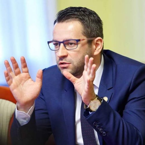 Deputatul Adrian Todoran: “Guvernul vrea să cedeze DREPTUL de exploatare a zăcămintelor din Marea Neagră, PE BANI DE NIMIC”.