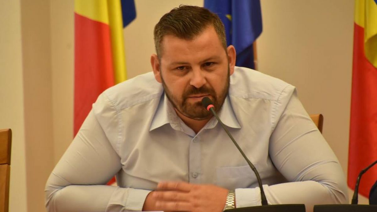 George Moldovan: “Românii sunt PROST plătiți în ROMÂNIA”. Campania Națională „Informare acasă! Siguranță în lume!” a ajuns în Maramureș