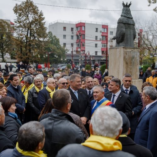 PSD, o piatră de moară legată la gâtul României. Iohannis și PNL vor să pună țara pe picioare