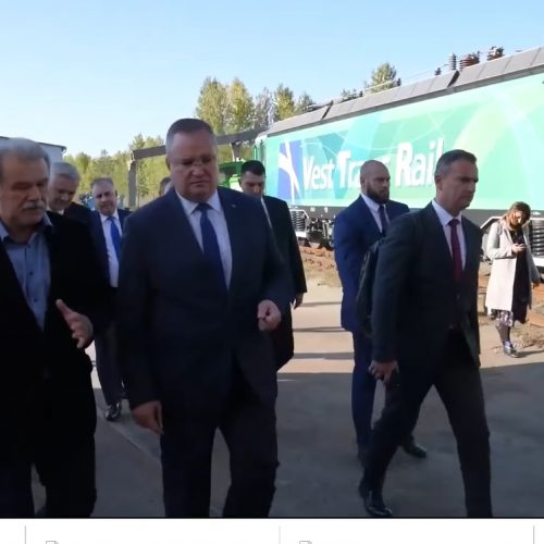 Premierul Nicolae Ciucă: SPRIJINIM industriile implicate în furnizarea infrastructurii de transport curat, nepoluant
