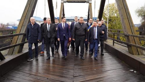 Premierul Nicolae Ciucă: Vom  asigura finanțarea Podului peste Tisa pentru finalizarea acestui obiectiv de investiții în vara lui 2024