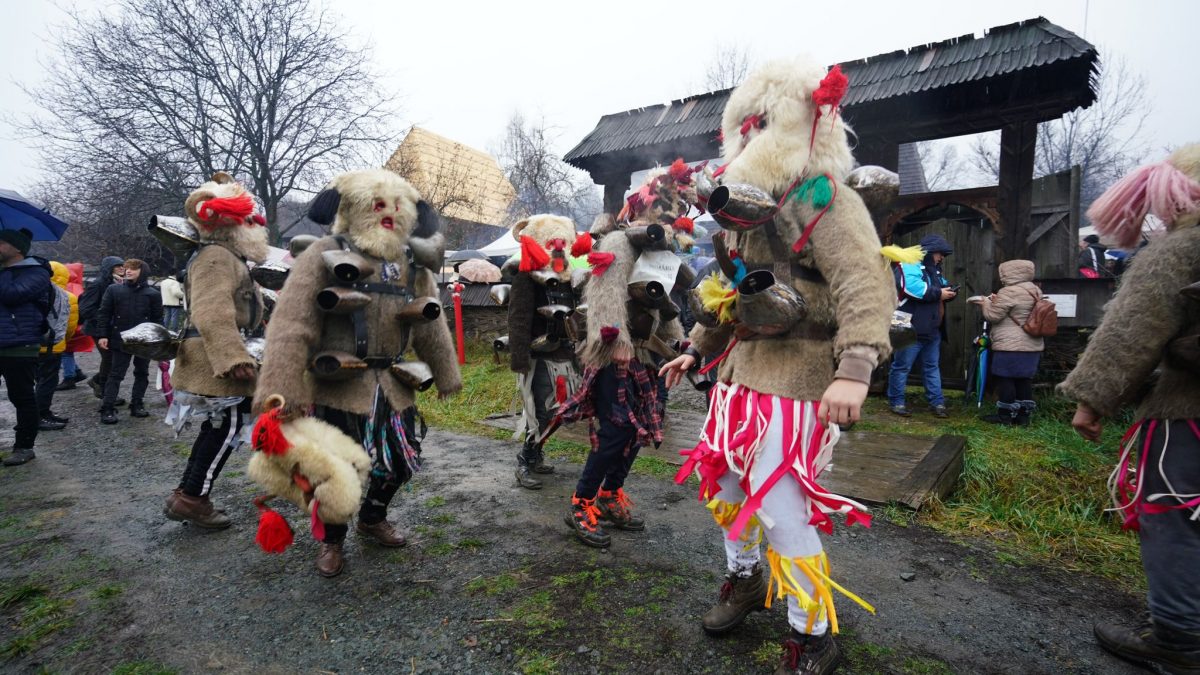 Parada colindătorilor – în premieră la ediția din acest an a evenimentului „Crăciun în Maramureș”