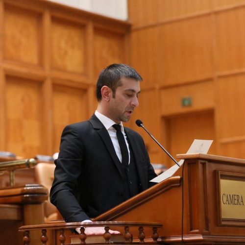 Gabriel Zetea: Consiliul Județean Maramureș poate să se laude doar cu cele 8 milioane de lei și nu cu 108 de milioane pentru dotarea unităților de învățământ din TOATE cele 76 de comunități ale Maramureșului