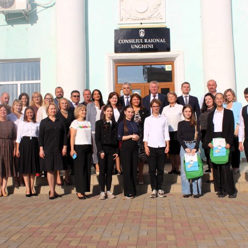 TABĂRA EDUCAȚIONALĂ „PUNTE”, O EXPERIENȚĂ ÎMPĂRTĂȘITĂ ELEVILOR DIN REPUBLICA MOLDOVA