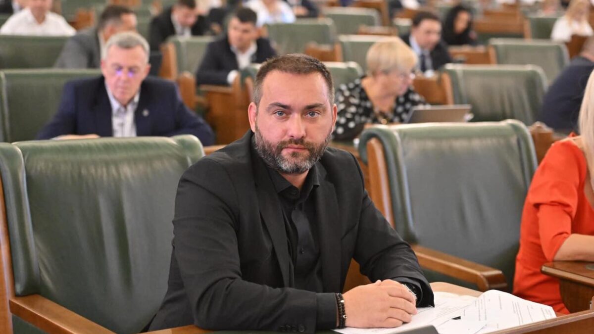 Pensionarii vor primi, începând de vineri, 16 august, deciziile de recalculare a pensiilor. Nicio pensie NU va scădea în urma recalculării – Cristian Niculescu Țâgârlaș, senator PNL