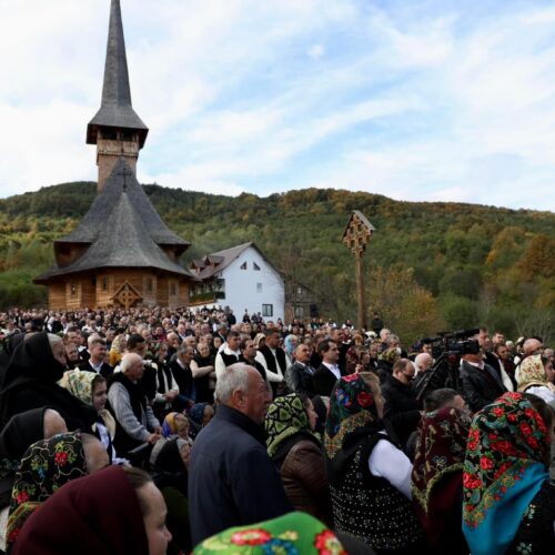 Ionel Bogdan: ALĂTURI de sute de credincioși am rostit RUGĂCIUNI pentru binecuvântare și sănătate, la Hramul Mănăstirii ”Sfânta Parascheva” din Strâmtura