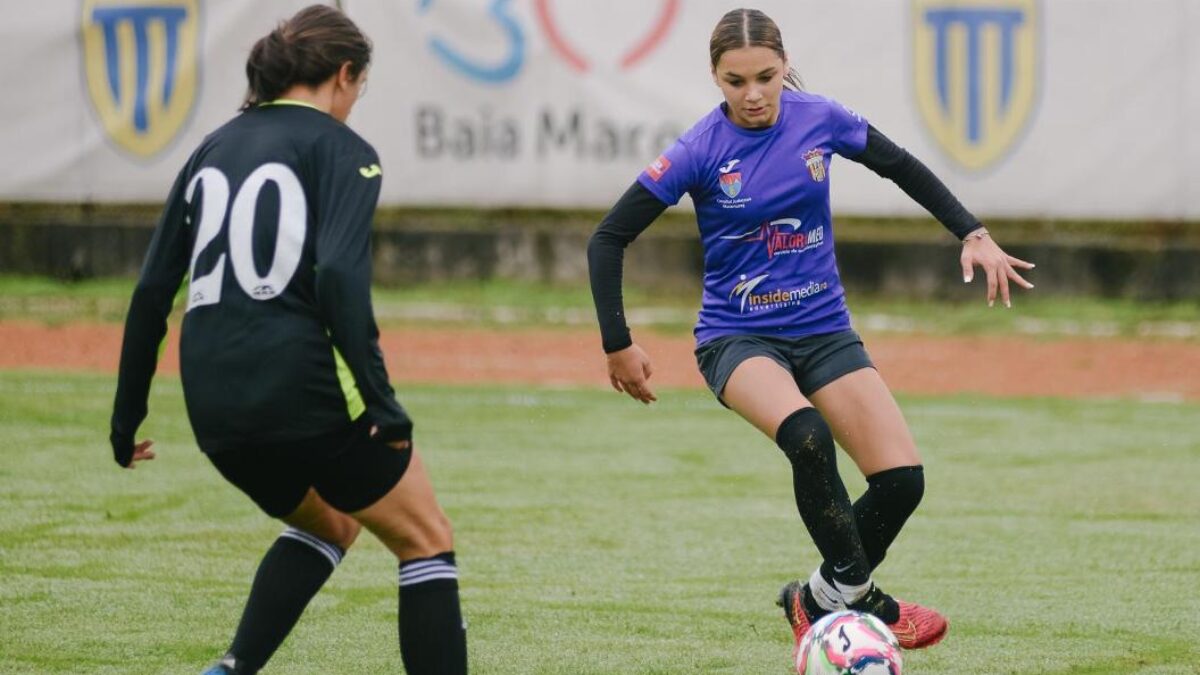 Andreea Cândea, o tânără sportivă de 16 ani legitimată la ACS Fotbal Feminin Baia Mare, a avut un debut impresionant la echipa națională U17 a României