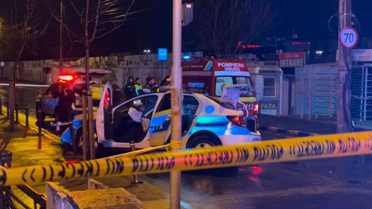 Opt persoane, între care doi poliţişti, rănite într-un accident rutier – Au fost implicate o maşină de poliţie aflată în misiune şi un autoturism