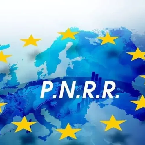 Guvernul vrea să negocieze cu Comisia Europeană renunțarea la unele jaloane din PNRR, de 3 miliarde euro, spune un fost ministru al fondurilor europene