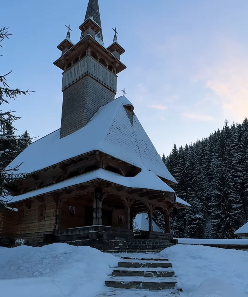 IMG_6316-854x1024 Mănăstirea Budești este una dintre comorile ascunse ale Maramureșului - Să cunoaștem Maramureșul (22)