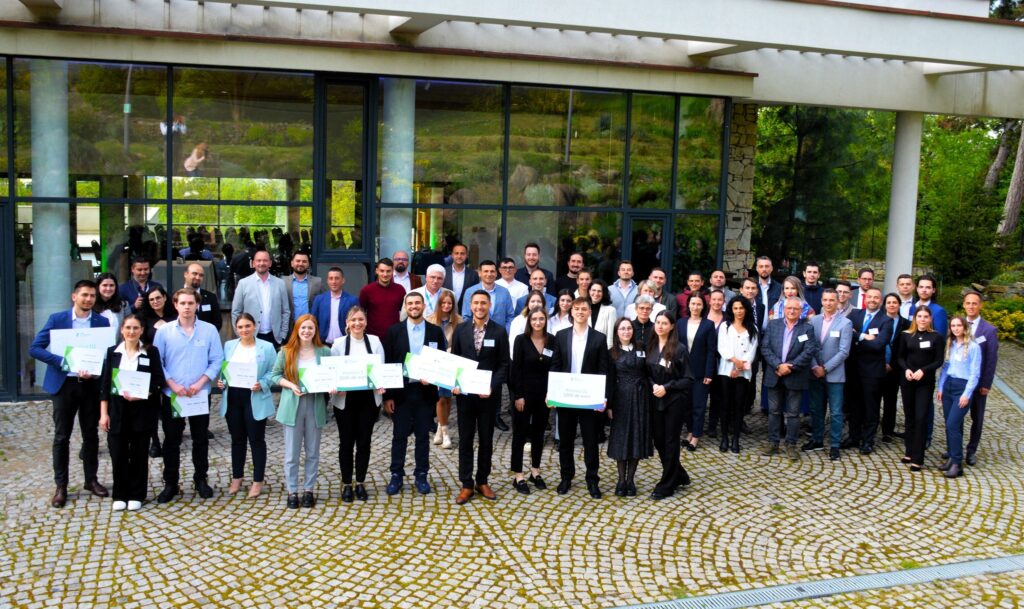 499661990_1130131772491642_7410018883276099179_n-1024x609 Finala ediției a II-a a Academiei Digital Agri Challenge are loc în 26-27 mai, la Centrul de Cercetări pentru Biodiversitate Cluj!