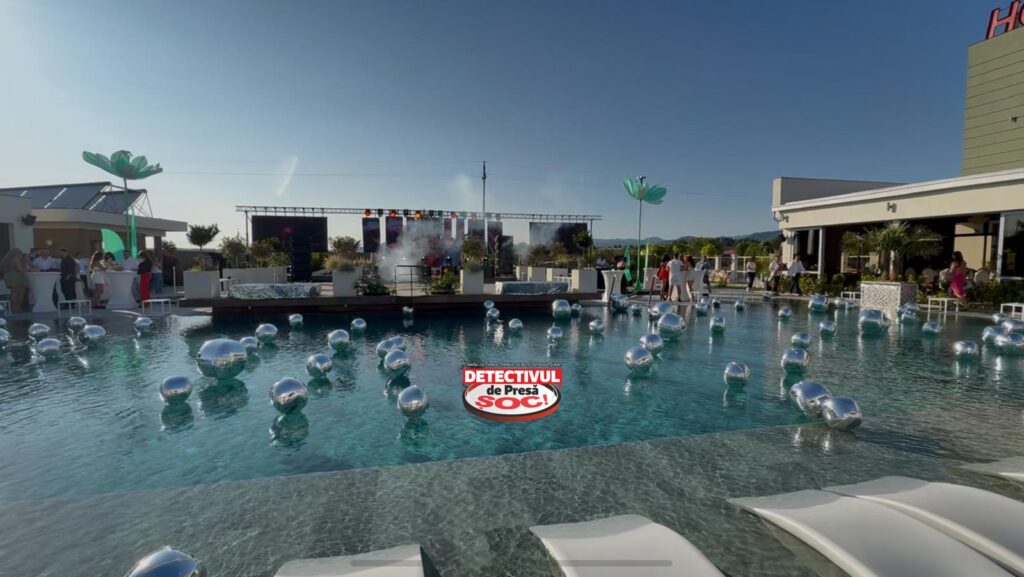 1000139902-1024x577 LUJO Pool Party - 2 august! Rezervă din timp!