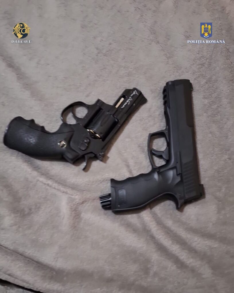 1000140325-816x1024 Grup infracțional organizat destructurat de DIICOT și autoritățile din Olanda: trafic de persoane, exploatare sexuală și spălare de bani