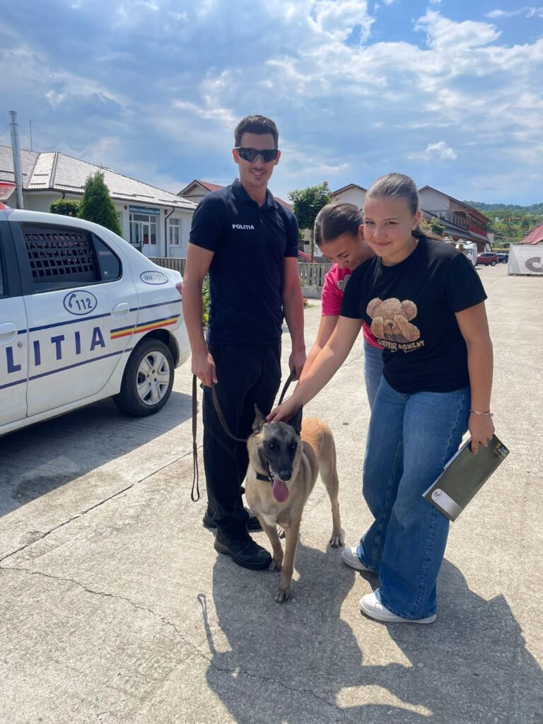 1000144880-768x1024 Peste 300 de copii în Tabăra Juridică de Vară, organizată de Baroul Maramureș, alături de polițiștii maramureșeni