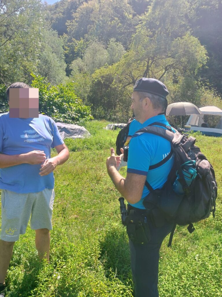 1000146563-768x1024 Amendă pentru foc și pescuit ilegal la Firiza: jandarmii continuă acțiunile de control