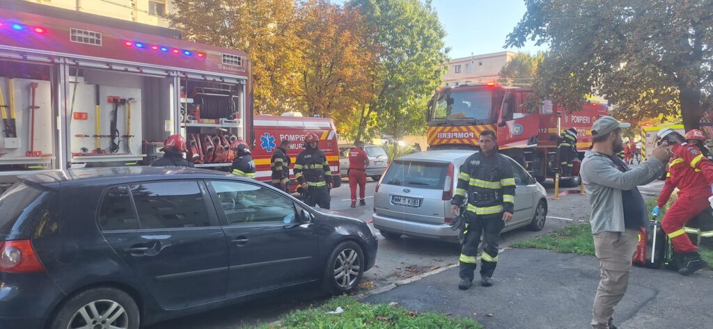 1000156792-1024x473 Incendiu la parterul unui bloc din Baia Mare, bărbat imobilizat la pat, cu arsuri grave