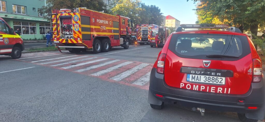 1000156800-1024x472 Incendiu la parterul unui bloc din Baia Mare, bărbat imobilizat la pat, cu arsuri grave