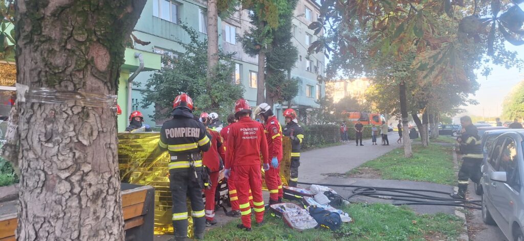 1000156802-1024x472 Incendiu la parterul unui bloc din Baia Mare, bărbat imobilizat la pat, cu arsuri grave