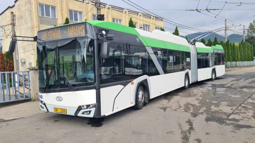 2025-09-01-autobuze-electrice_2-1024x576 Baia Mare trece pe verde: URBIS scoate pe trasee 16 autobuze și troleibuze electrice