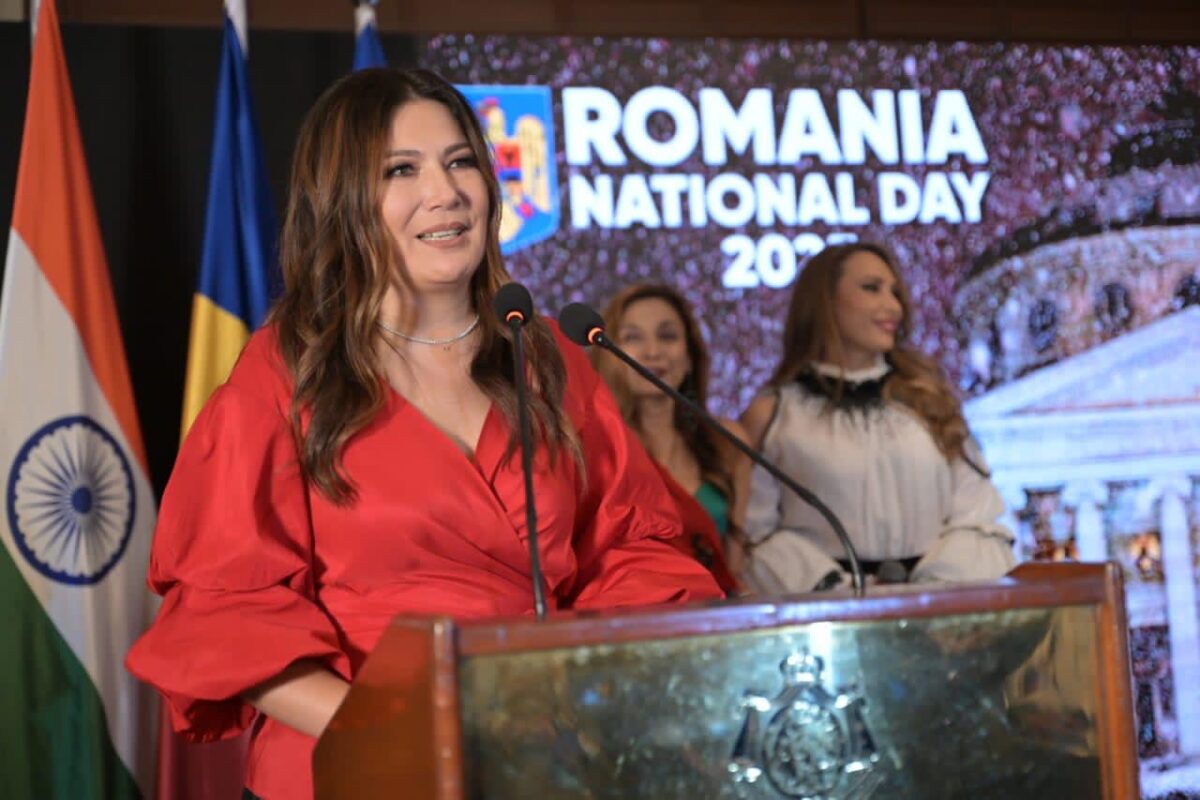 589912383_1164721849178804_5102592794295938321_n-1200x800 Ambasada României în India mulțumește senatorului Cristian Niculescu Țâgârlaș și Ansamblului Național Transilvania pentru promovarea culturii române la celebrarea Zilei Naționale, într-un eveniment cu peste 400 de înalți oficiali la New Delhi