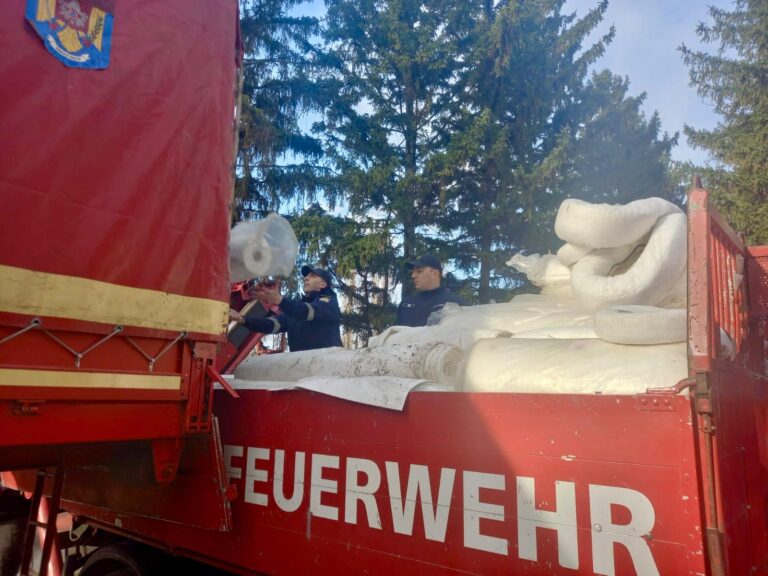 1000204087-768x576 GALERIA FOTO. România trimite noi echipamente în Republica Moldova pentru intervenția la poluarea fluviului Nistru