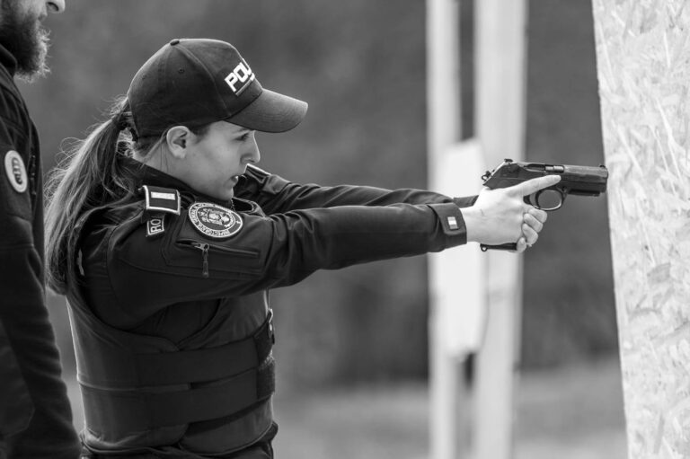 655246550_122299698434233543_667798907855585094_n-768x511 Polițiștii din Maramureș și-au testat precizia într-un concurs de tragere