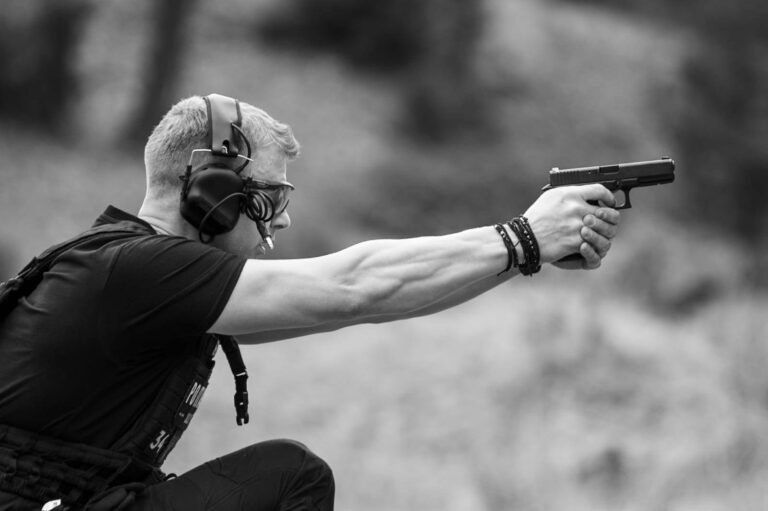 656390058_122299698140233543_1685681142544058302_n-768x511 Polițiștii din Maramureș și-au testat precizia într-un concurs de tragere